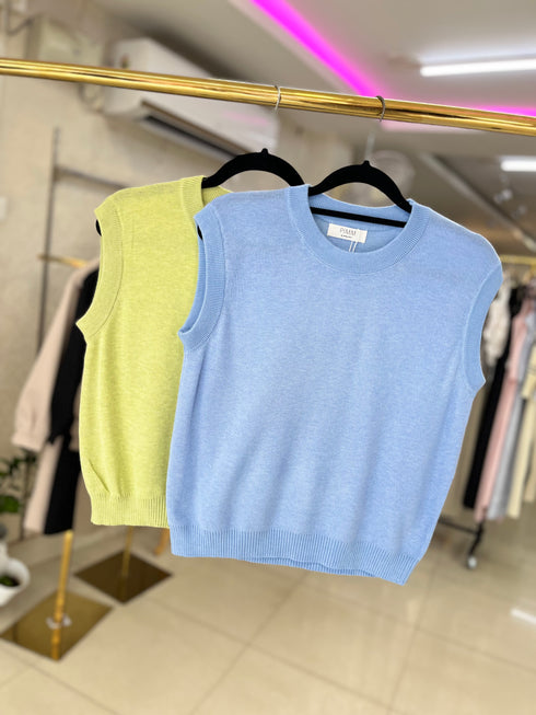 Knitted Round Neck Half Sleeves Sweaters